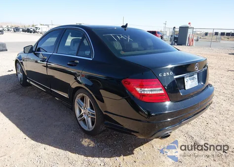 2012 Mercedes-Benz C 250 Sport from USA, damaged, VIN WDDGF4HB3CA715708